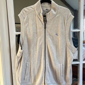 Tommy Bahama men’s vest. Excellent condition! Size XL